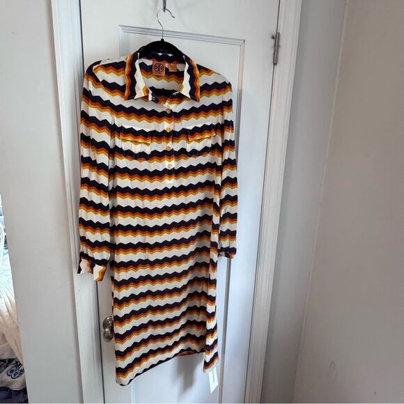 🌀 Tory Burch Silk Shirt Dress – Zigzag Print or Chevron Print – EUC 🌀 - Picture 2 of 5